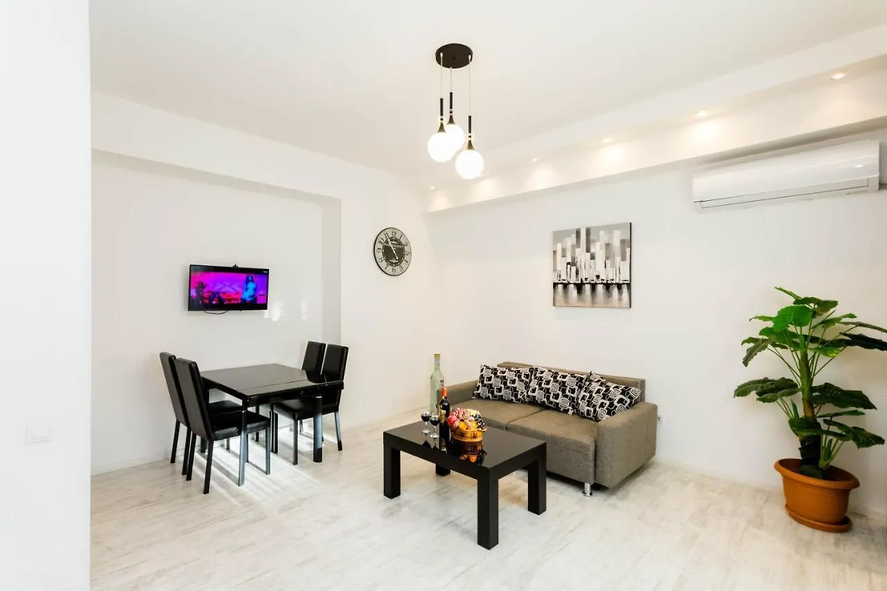 Luxury Apartment In The City Centre Tbilisi 0*,